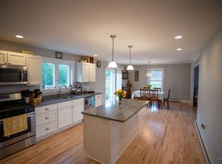 9 Champagne Ln, Lisbon, ME 04250