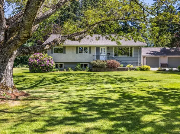 6067 Lakes Rd, North Cowichan, BC V9L 4J3