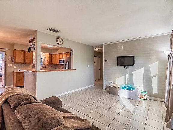 5th image of 5661 35th Ave N
