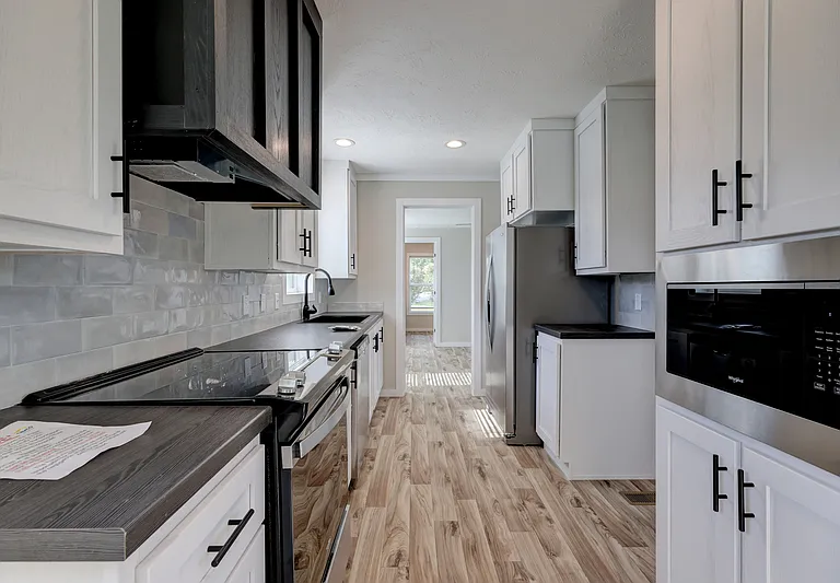 295 Seay Rd #38 — Photo 35