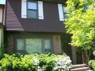 17 Pendleton Pl, Old Bridge, NJ 08857