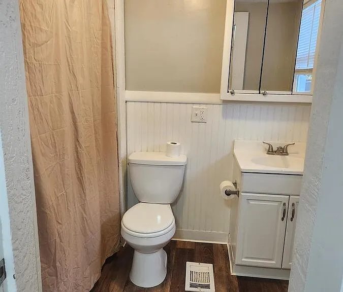 200 Gold Ave NW — Photo 6