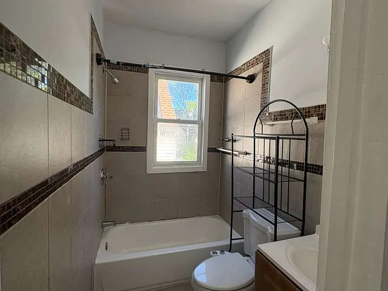 10 Rodwell Ave #3 — Photo 8