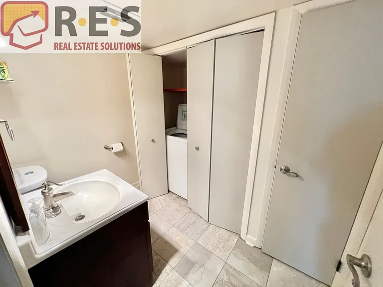 2723 S Otis St — Photo 10