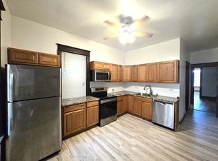 6339 S Eberhart Ave Floor 1, Chicago, IL 60637