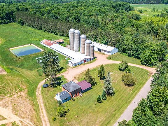 3rd image of N11897 CEDAR ROAD