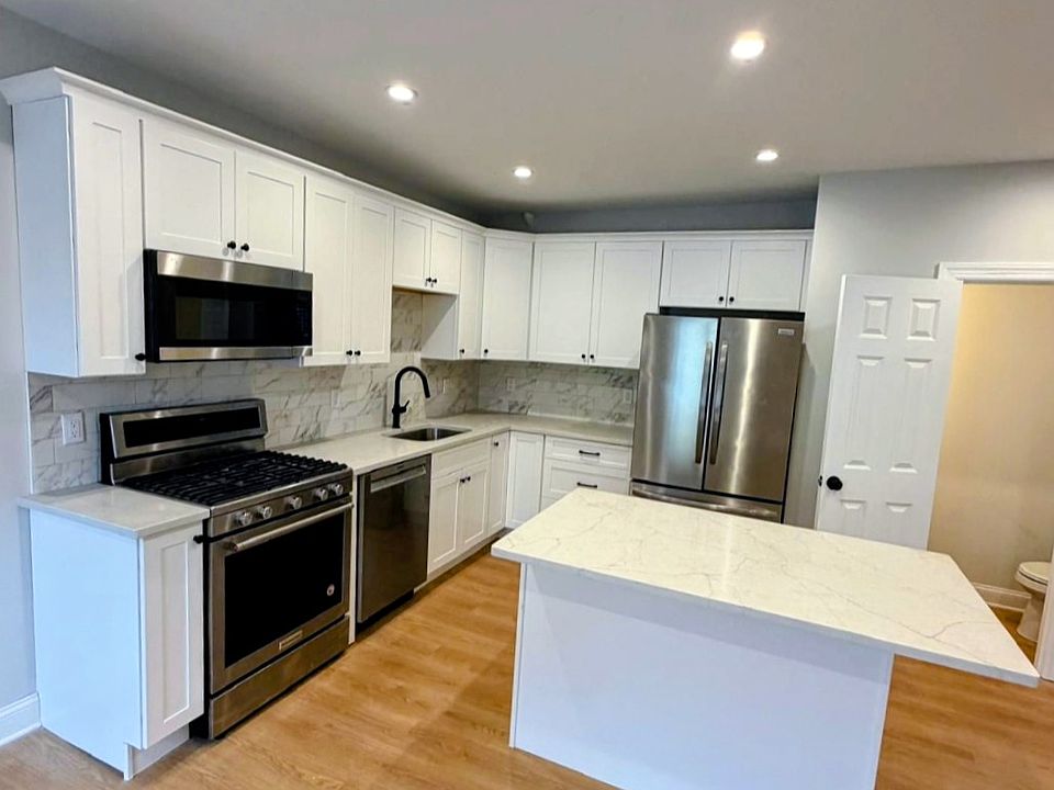 1st image of 1526 Union Tpke APT 1