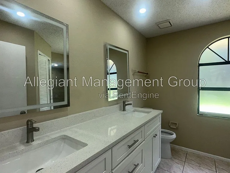 7107 Blair Dr — Photo 9