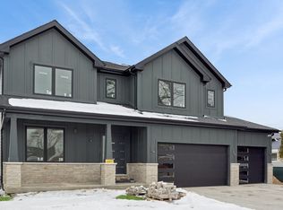 11036 Austin Ave, Chicago Ridge, IL 60415