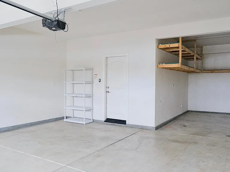 14810 Shelburne Ct — Photo 38