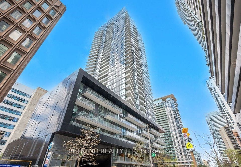 1st image of 30 Roehampton Ave #802