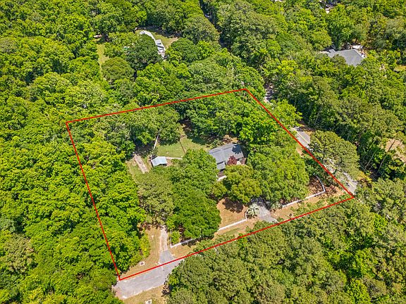 4th image of 2207 Clam Dr