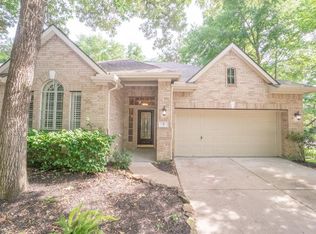 2 Robindale Cir, Conroe, TX 77384