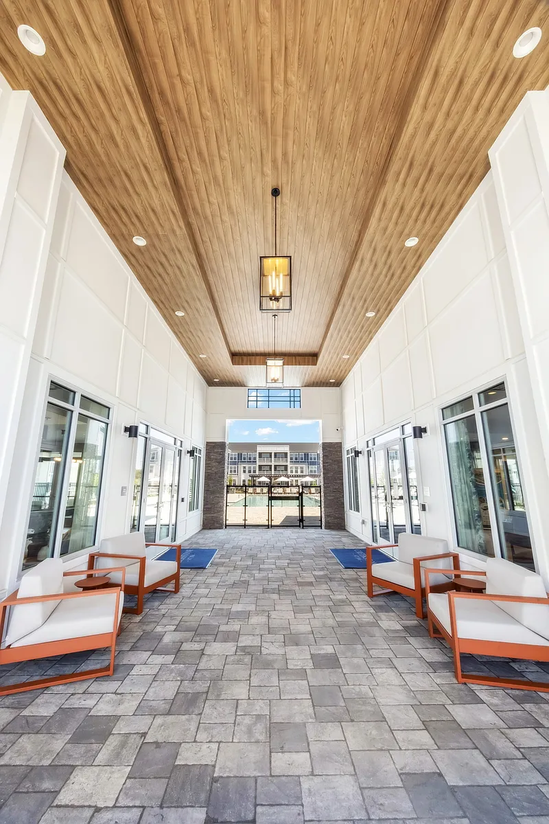 Building Photo - Creekstone at 316