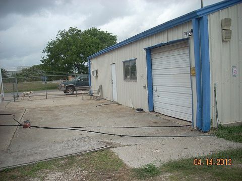 5th image of 330 44th St