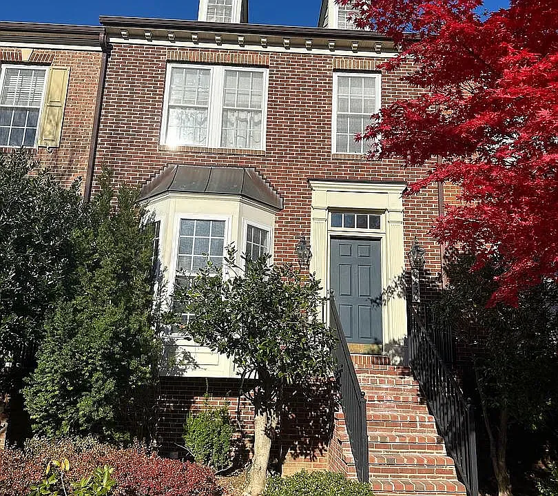 Building Photo - 9430 Dunraven St #1