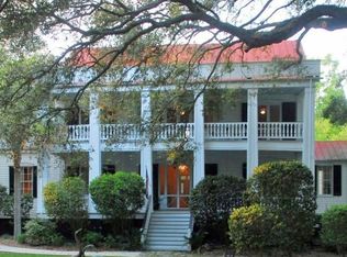 100 Halcyon Rd, Summerville, SC 29483