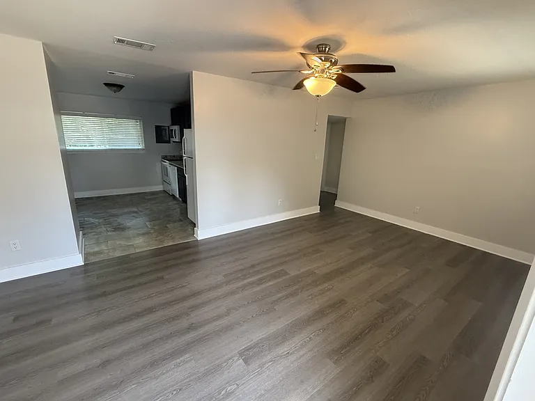 139 McDonnell Ave #22 — Photo 10