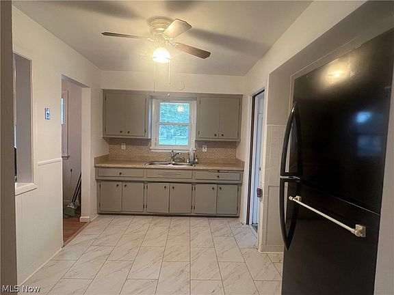 2nd image of 867 McKinley Ave
