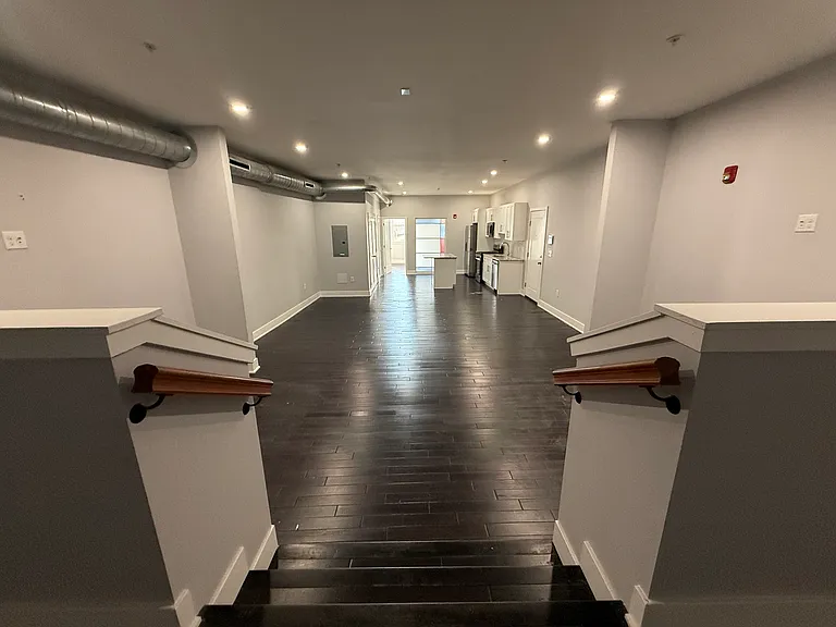 302 Richmond St #27 — Photo 9