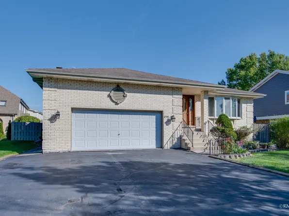 275 N Haddon Pl, Addison, IL 60101