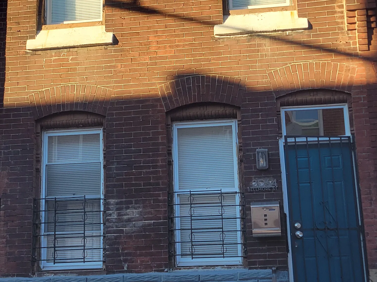 3 bed, 1016 sqft, $1,325 — Photo 1