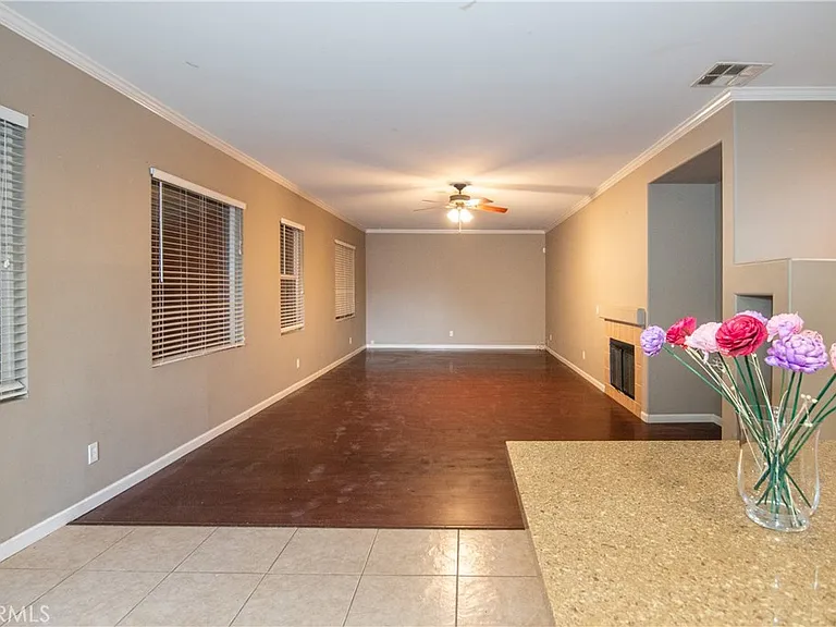 619 W Avenue H13 — Photo 29
