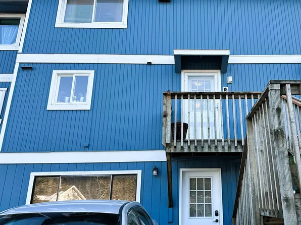 1226 Selief Ln APT 15, Kodiak, AK 99615