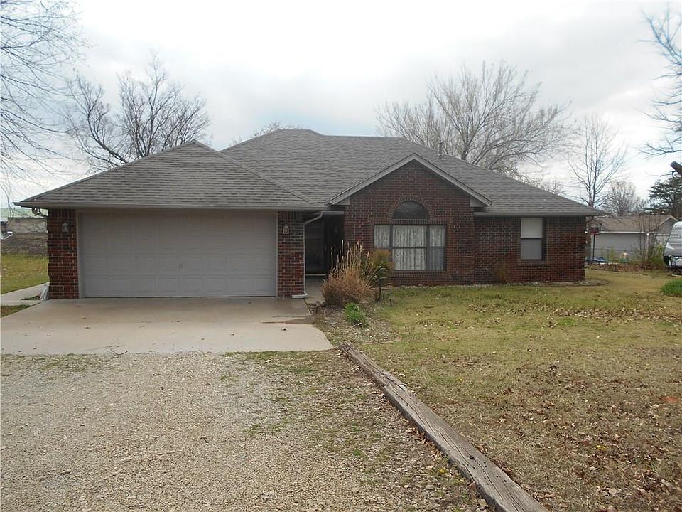 1st image of 1326 Oakhill Dr