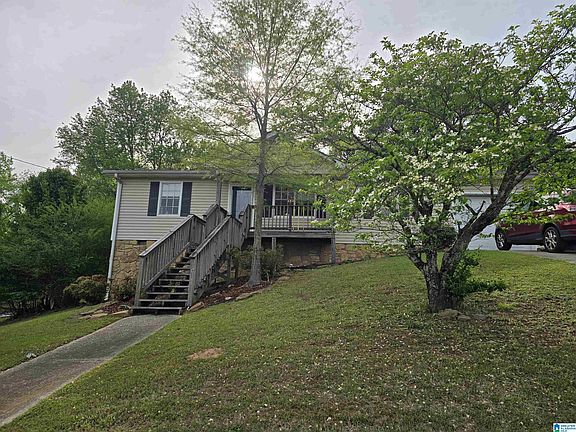 2nd image of 1960 Carlisle Dr