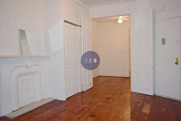 Rented by RES New York | media 26