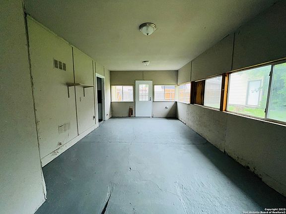 5th image of 2106 SAN LUCAS ST