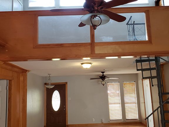 2nd image of 248 Wedgewood St