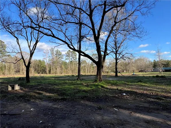 140 Hulin Rd, Pineville, LA 71360