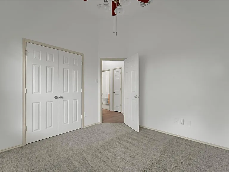 5106 Petersburg Dr — Photo 17