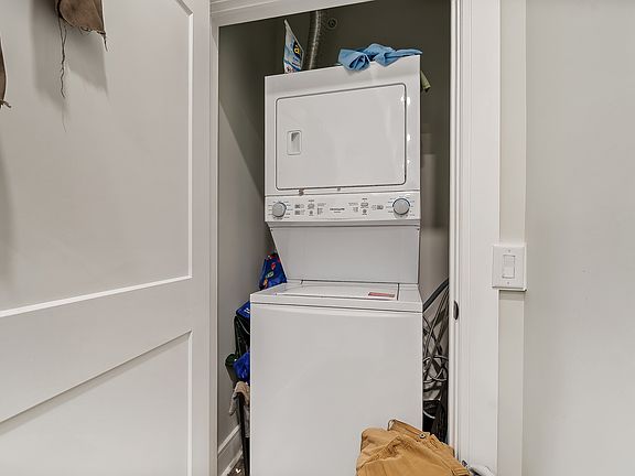 3rd image of 13 Kennedy St #204