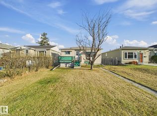 9917 159th St NW, Edmonton, AB T5P2Z8