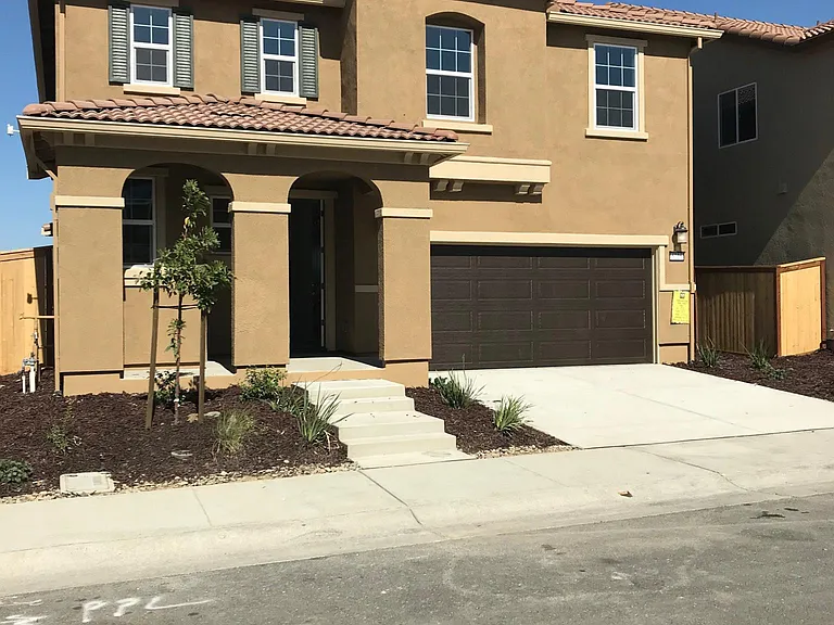 5225 Morning Bird Way