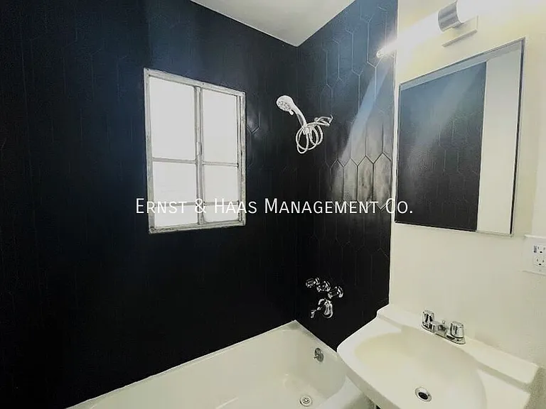 1224 Bennett Ave #3 — Photo 8