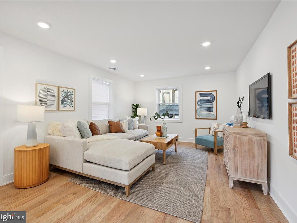 m*様 最終値下げ 新品 House on the hill parent pa Just Listed - 8408 Hillside Ave. - $39,975,000 5 Beds / 9
