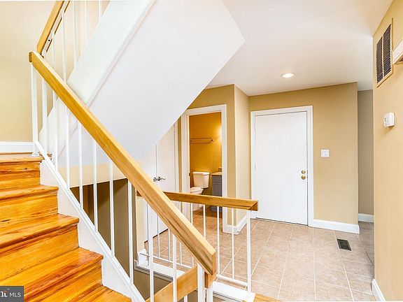 2nd image of 3134 Delburne Ct