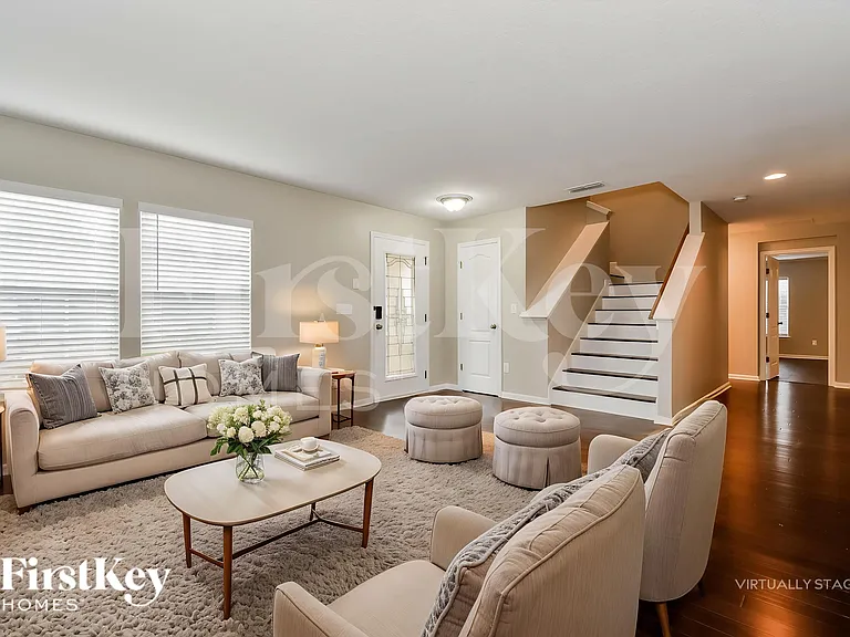 3889 Marsh Bluff Dr — Photo 3