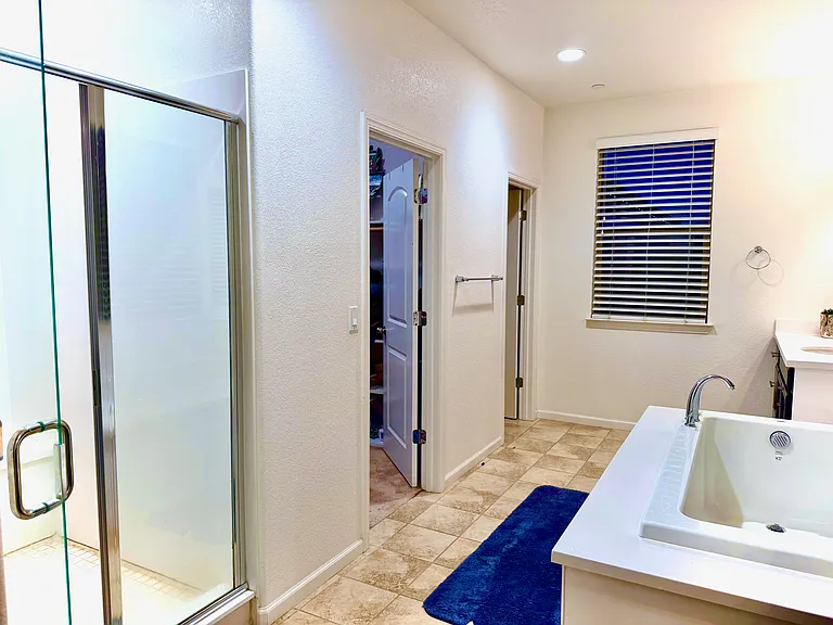 1841 Klamath Ct — Photo 24