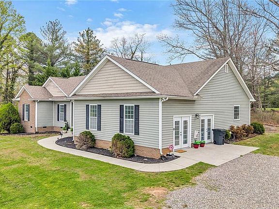 2nd image of 2228 Sparta Rd
