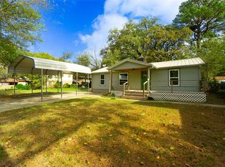 10015 Shoreline Dr, Wills Point, TX 75169