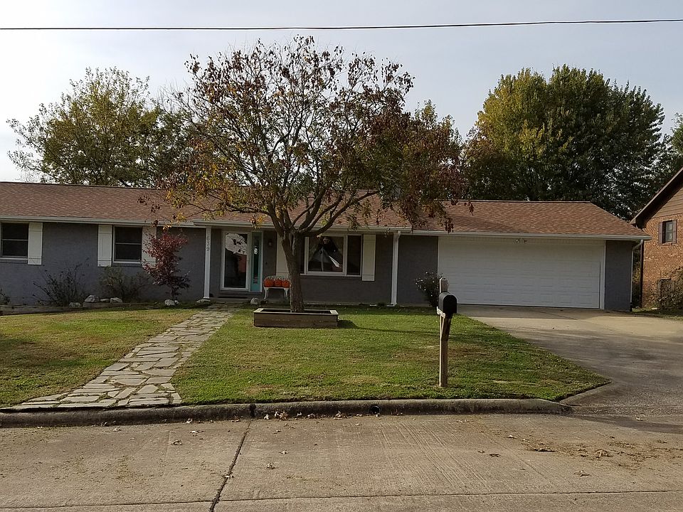 1st image of 639 Connie Dr