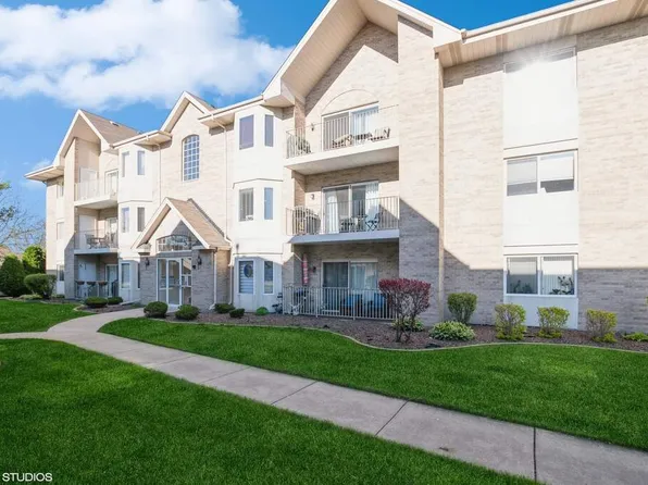 5331 W Mint Julip Dr APT 201, Alsip, IL 60803