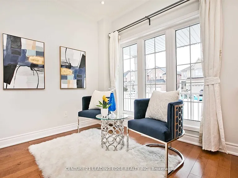 40 Kentley St — Photo 7
