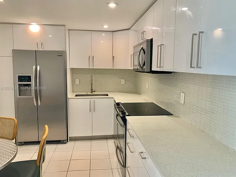 1500 S Ocean Dr #17E — Photo 7