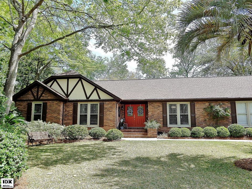 1140 Shady Grove